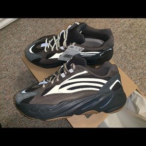 Adidas Yeezy Boost 700 V2 Geode